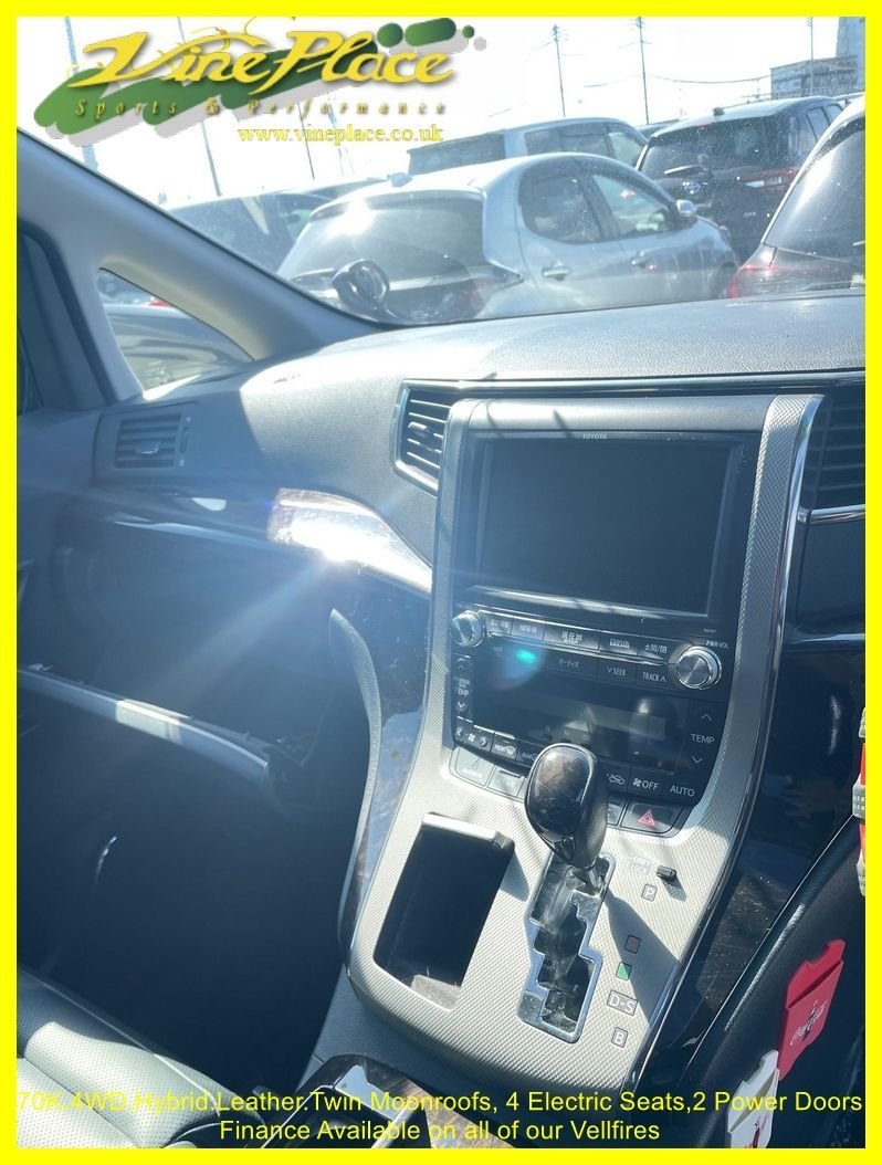 Used Toyota Vellfire 2013 for sale - 76303515: Photo 11