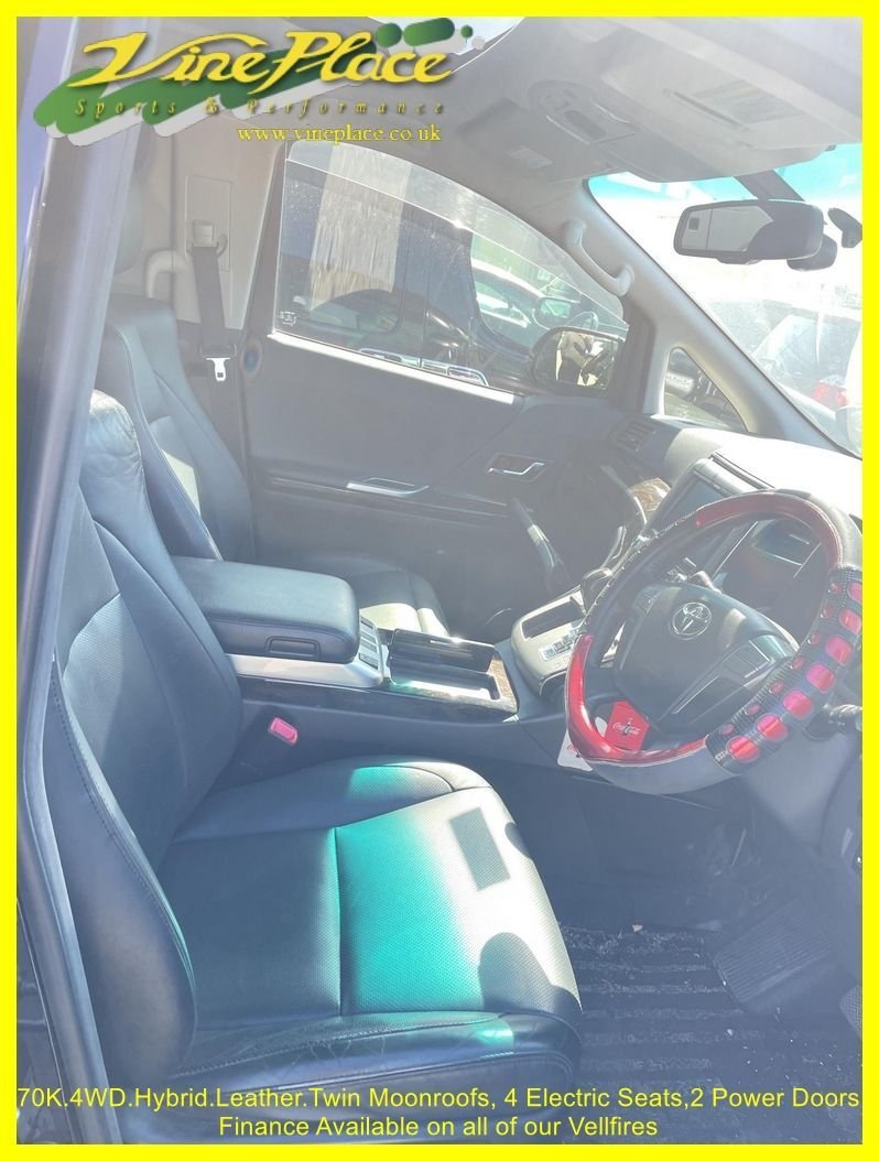 Used Toyota Vellfire 2013 for sale - 76303515: Photo 5