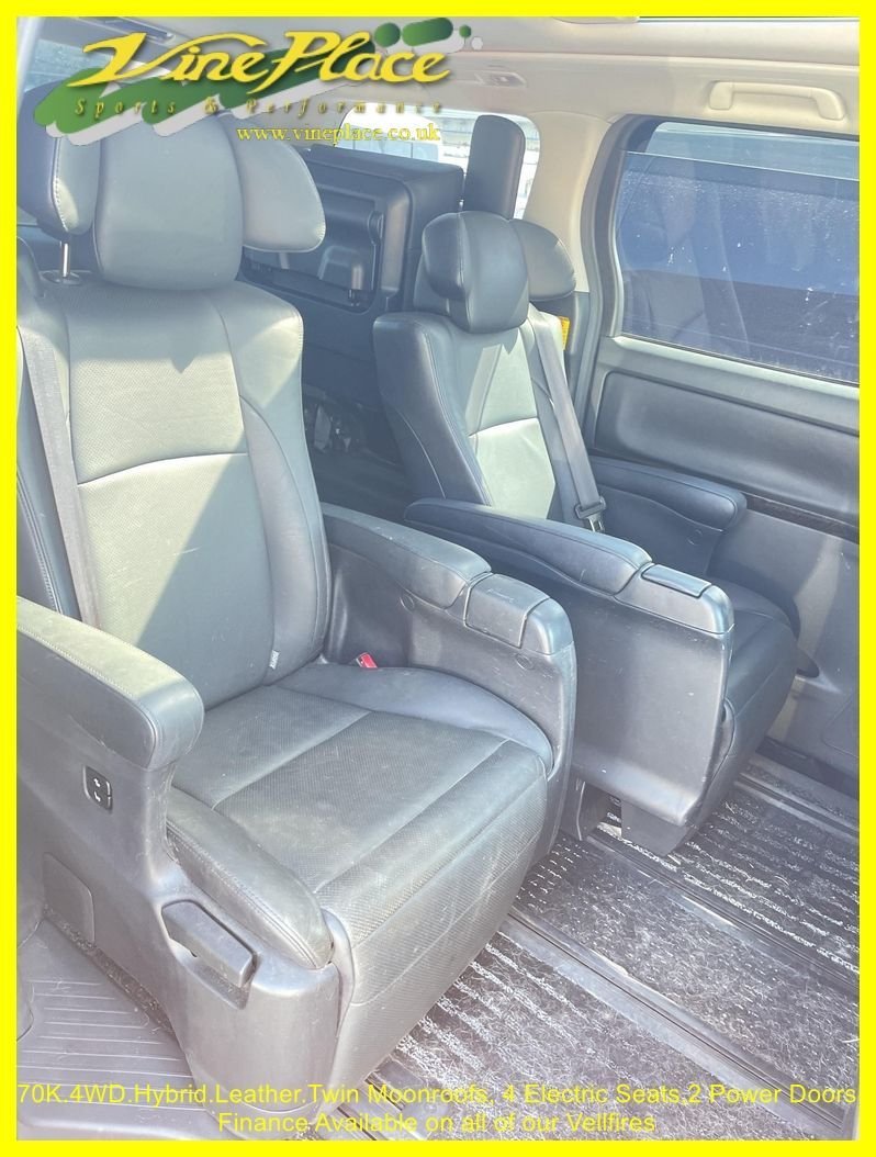 Used Toyota Vellfire 2013 for sale - 76303515: Photo 7