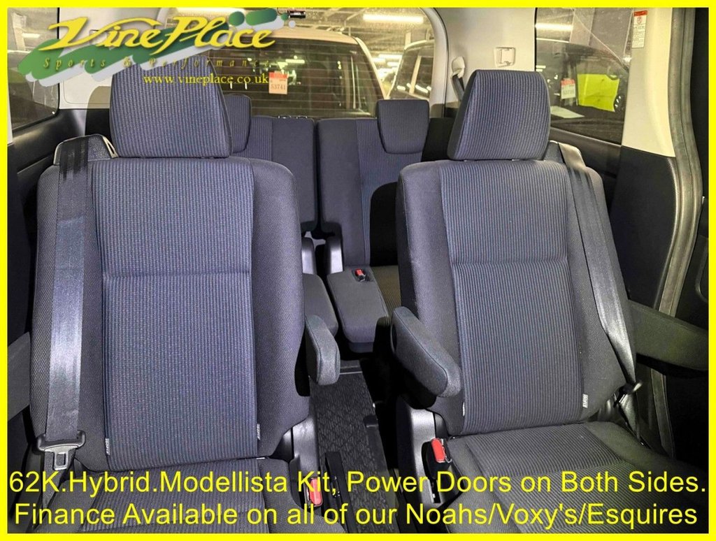 Used Toyota Voxy 2014 for sale - 77805947: Photo 14