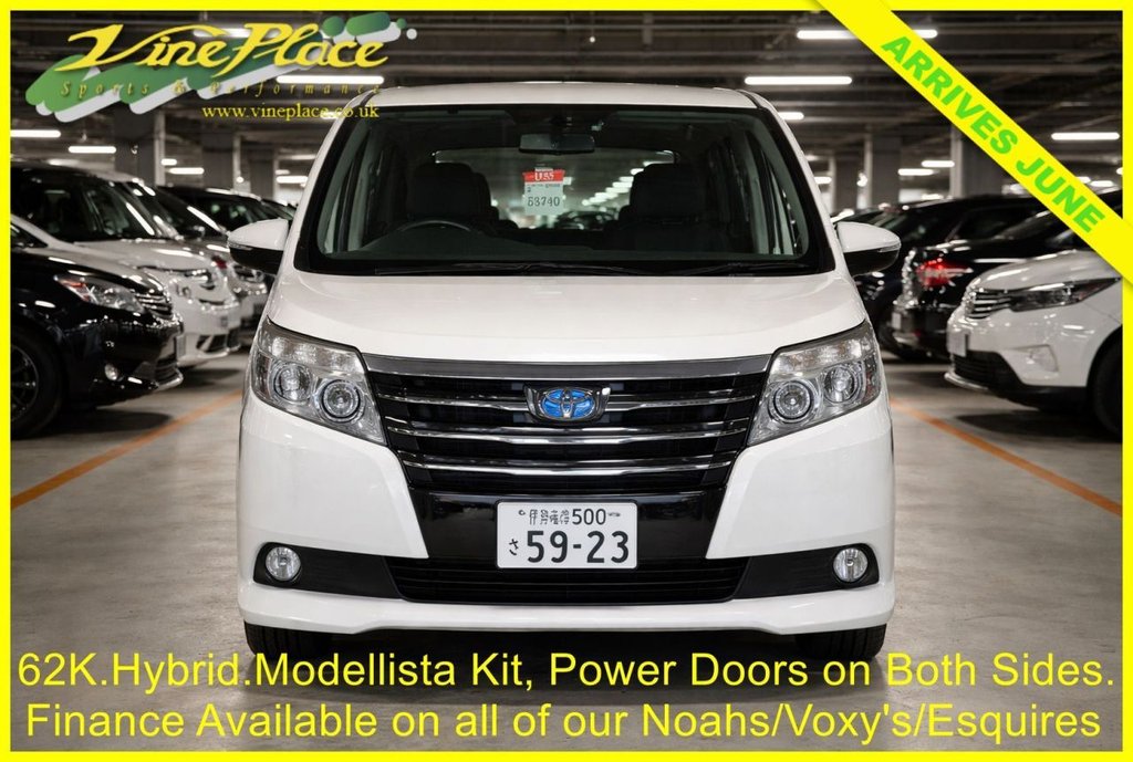 Used Toyota Voxy 2014 for sale - 77805947: Photo 3