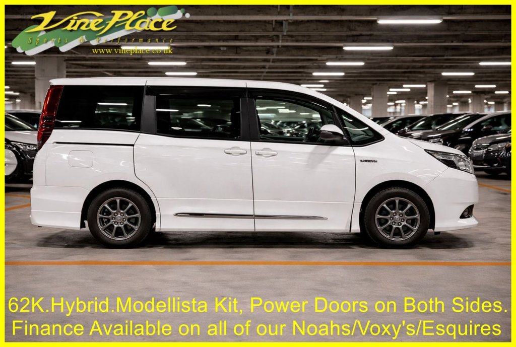 Used Toyota Voxy 2014 for sale - 77805947: Photo 5