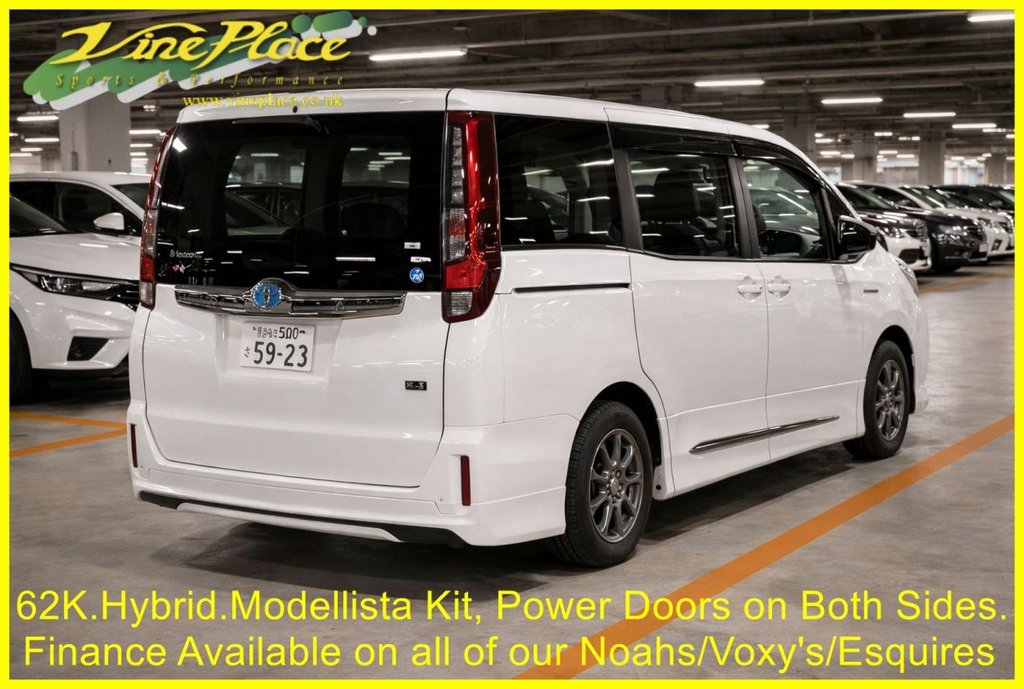 Used Toyota Voxy 2014 for sale - 77805947: Photo 6