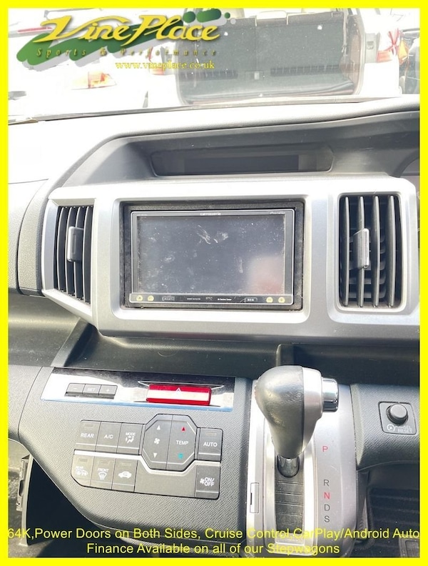Used Honda Stepwagon 2012 for sale - 75181526: Photo 9