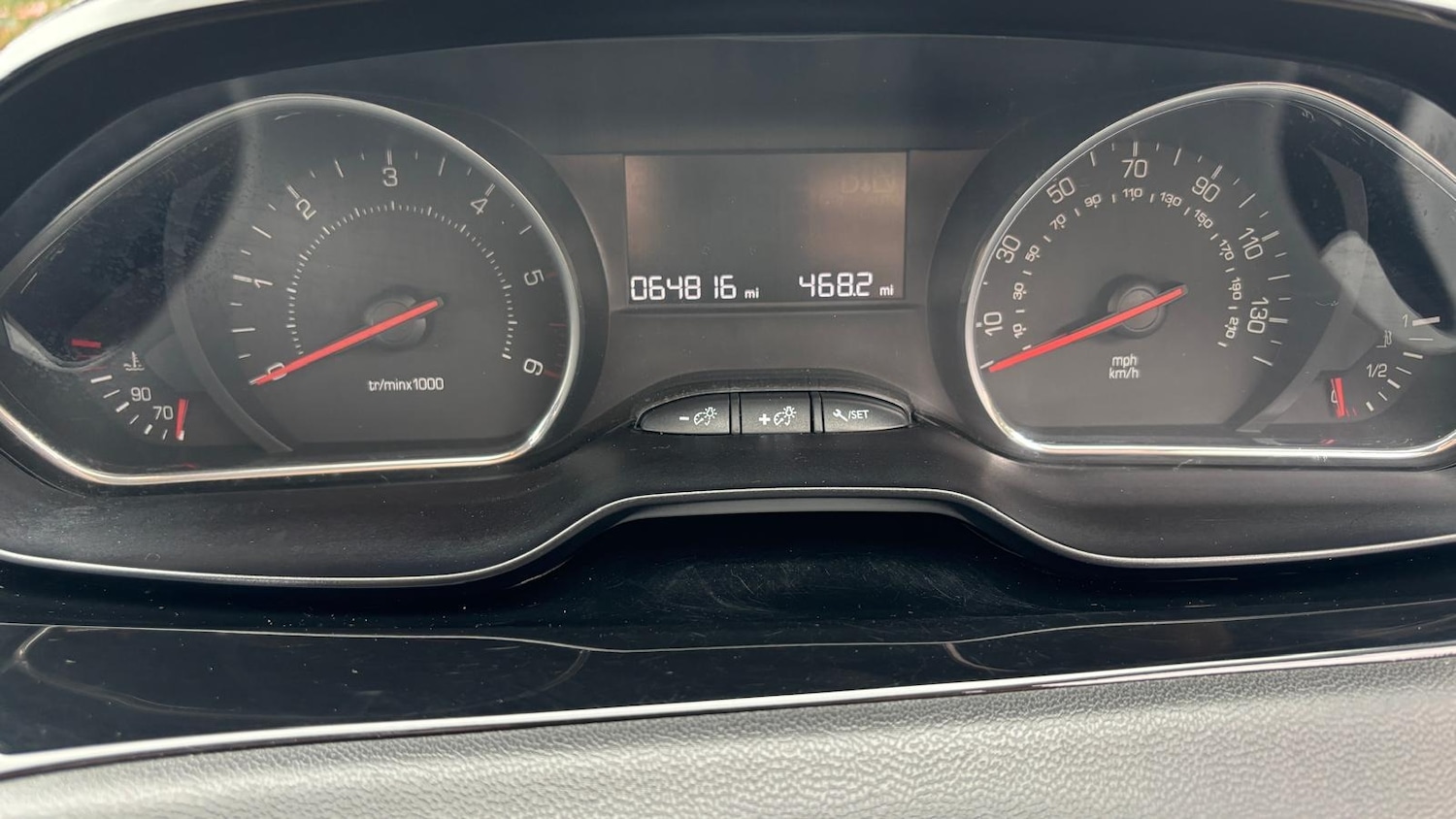 Used Peugeot 208 2013 for sale - 77917466: Photo 12