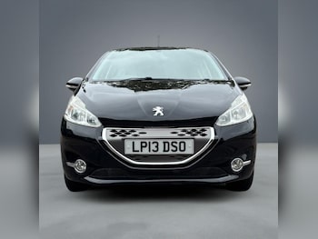 Used Peugeot 208 2013 for sale - 77917466: Photo
