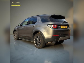 Used Land Rover Discovery Sport 2017 for sale - 77769628: Photo