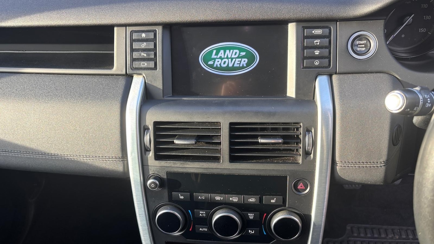 Used Land Rover Discovery Sport 2017 for sale - 77900814: Photo 11