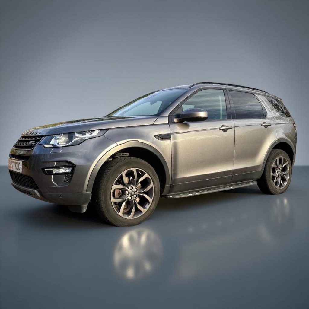 Used Land Rover Discovery Sport 2017 for sale - 77900814: Photo 2