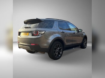 Used Land Rover Discovery Sport 2017 for sale - 77900814: Photo