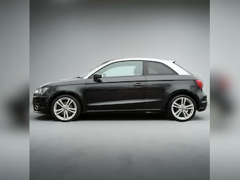 Used Audi A1 2011 for sale - 77917500: Photo