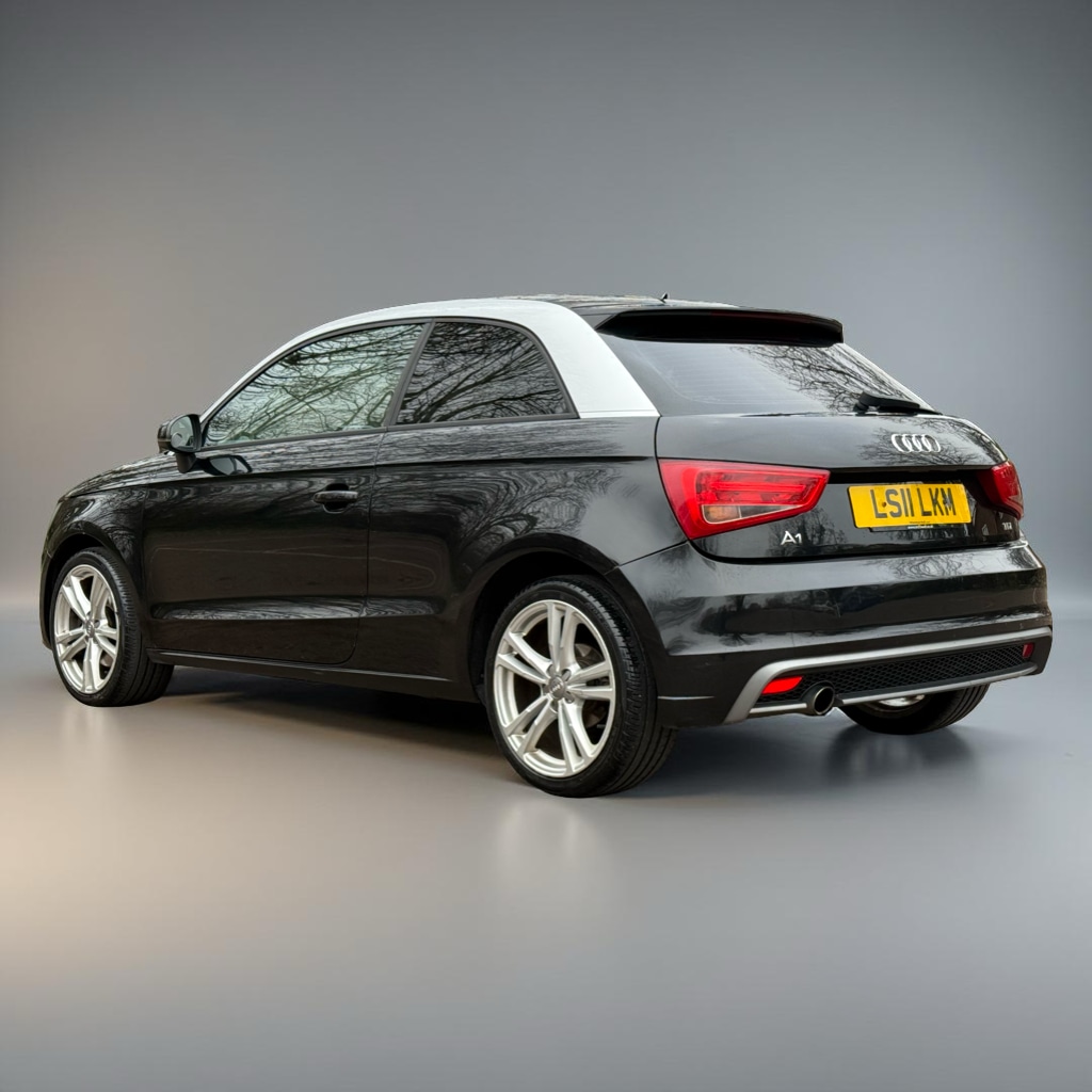 Used Audi A1 2011 for sale - 77917500: Photo 4