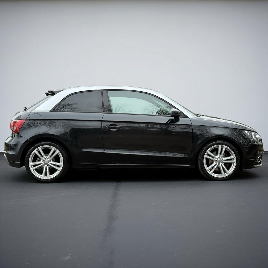 Used Audi A1 2011 for sale - 77917500: Photo 5