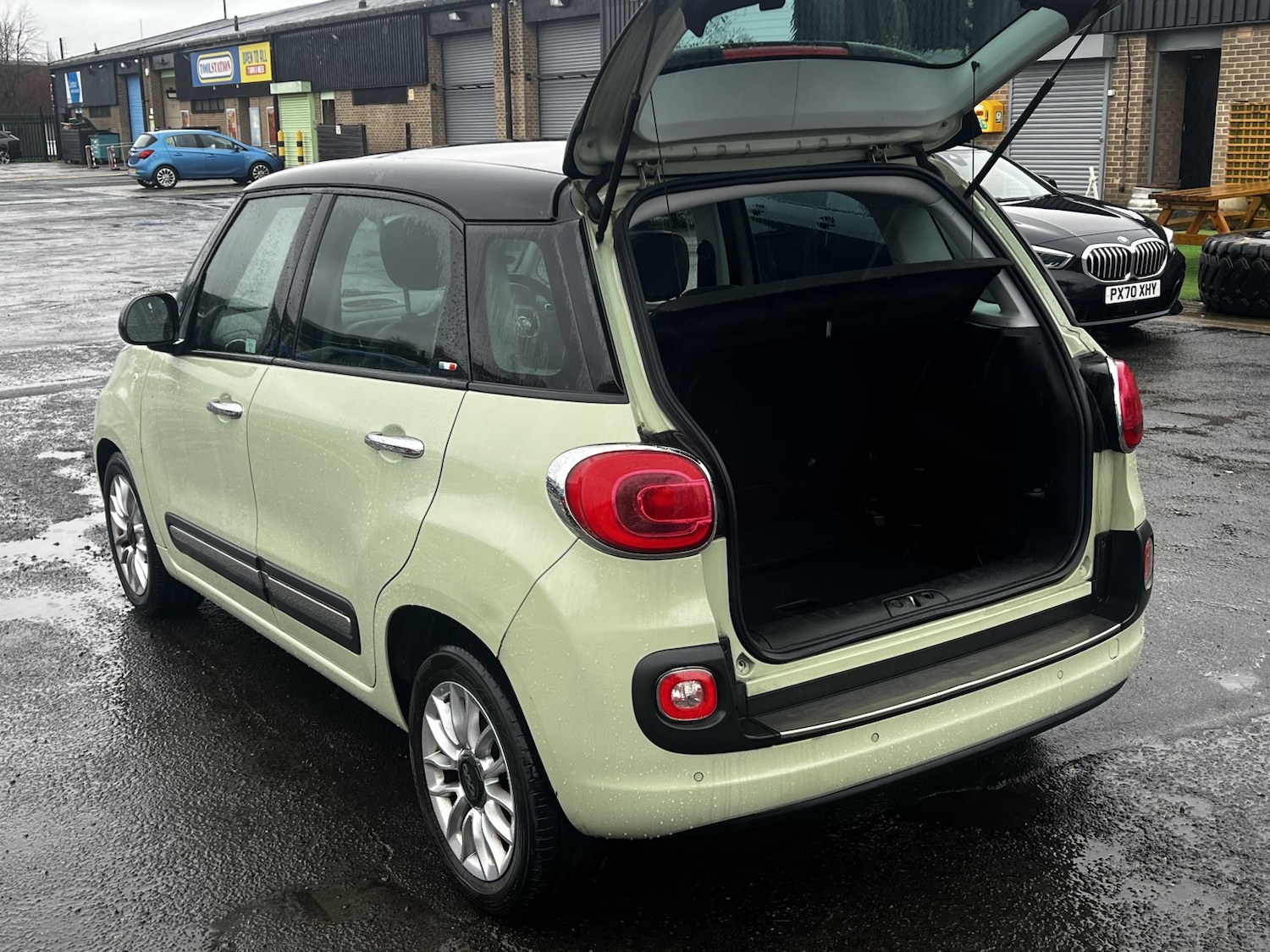 Used Fiat 500L 2013 for sale - 77522108: Photo 10