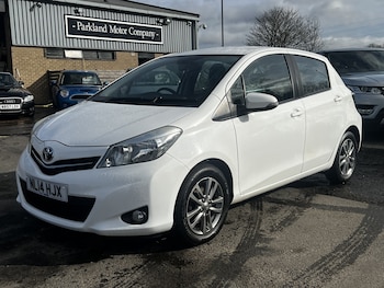 Used Toyota Yaris 2014 for sale - 77622474: Photo