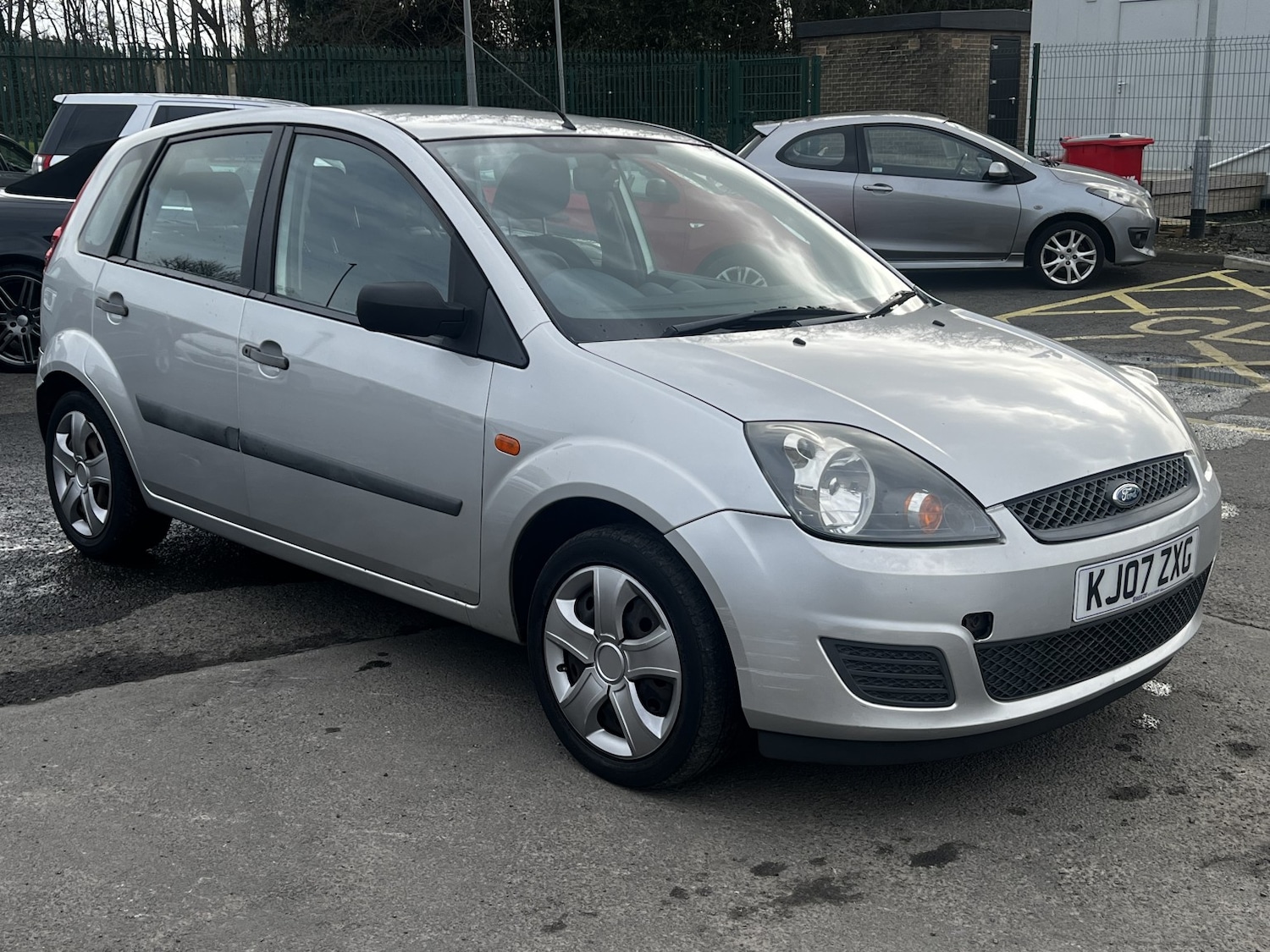 Used Ford Fiesta 2007 for sale - 77643772: Photo 2