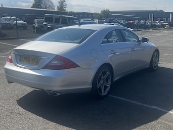 Used Mercedes-Benz CLS 2010 for sale - 78459786: Photo