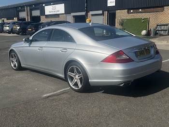 Used Mercedes-Benz CLS 2010 for sale - 78459786: Photo