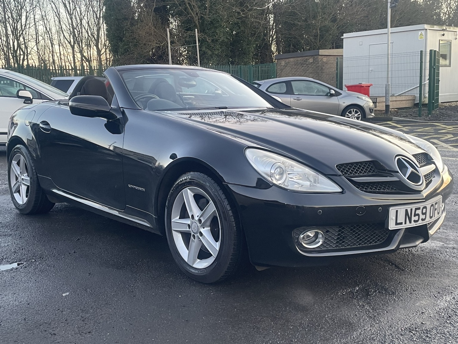 Used Mercedes-Benz SLK 2009 for sale - 77096925: Photo 2
