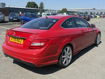 Used Mercedes-Benz C Class 2015 for sale - 79010815: Photo