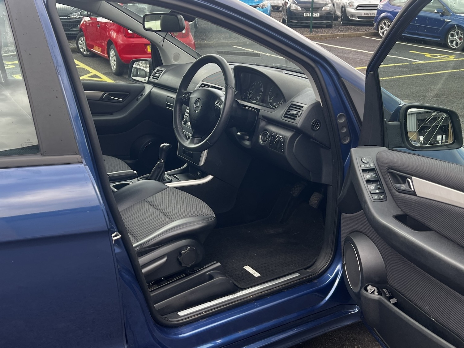 Used Mercedes-Benz A-Class 2012 for sale - 78125112: Photo 6