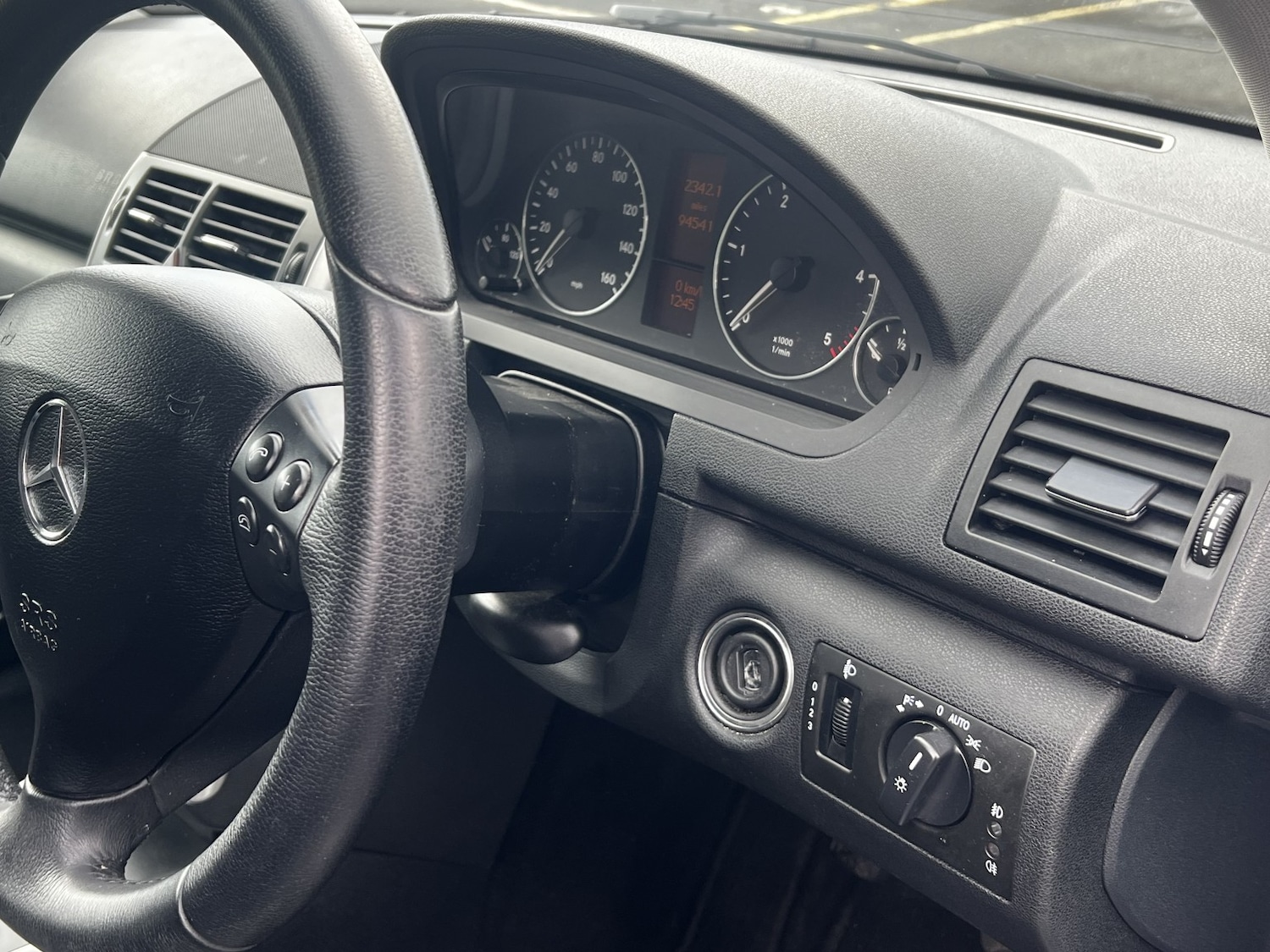 Used Mercedes-Benz A-Class 2012 for sale - 78125112: Photo 8