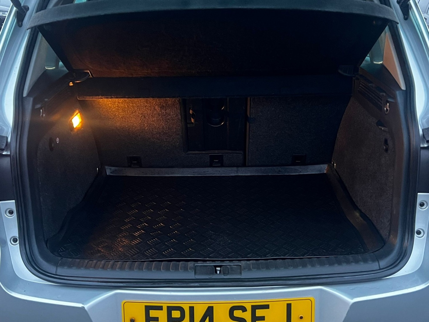 Used Volkswagen Tiguan 2014 for sale - 77370677: Photo 10