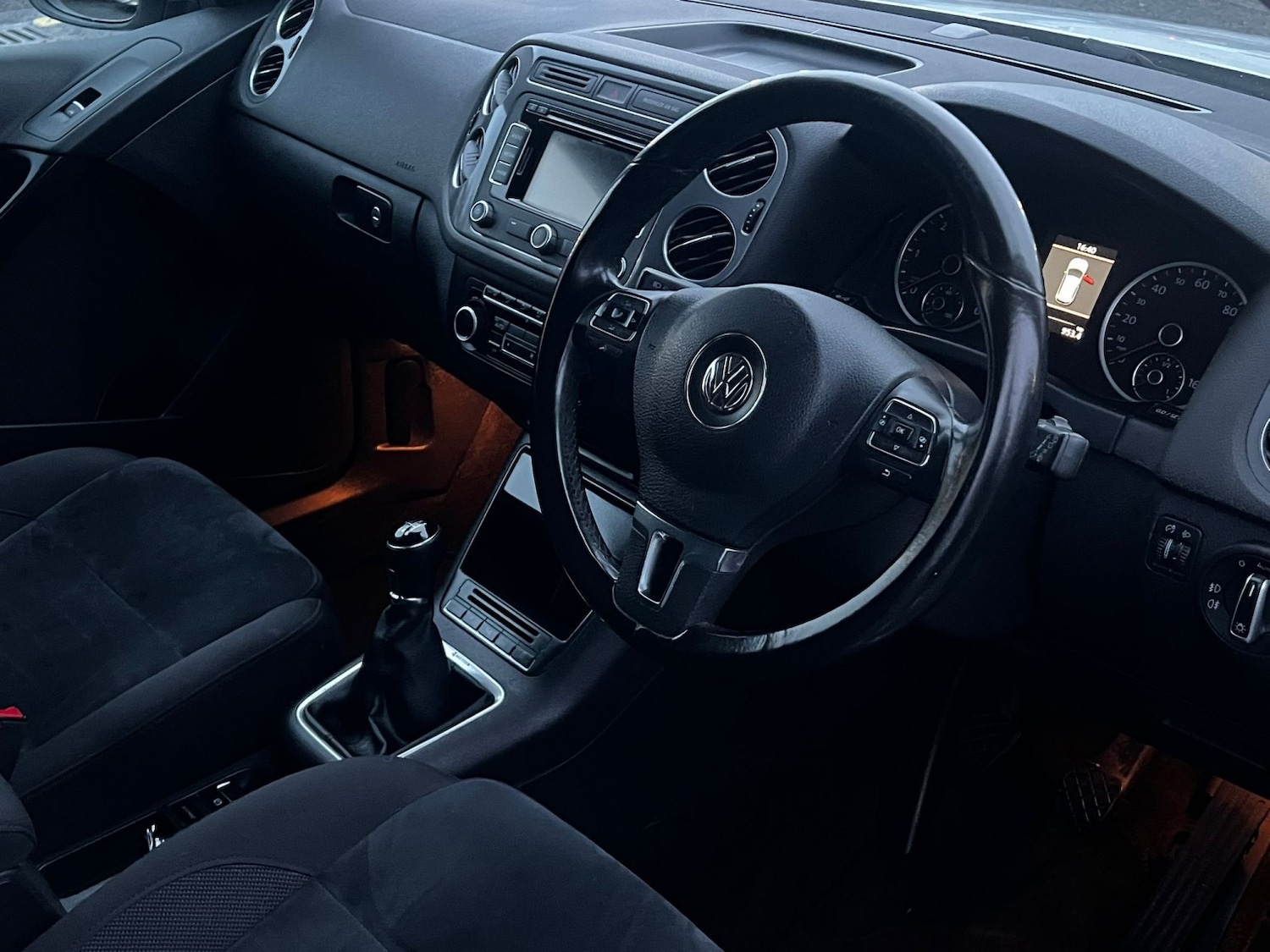 Used Volkswagen Tiguan 2014 for sale - 77370677: Photo 6