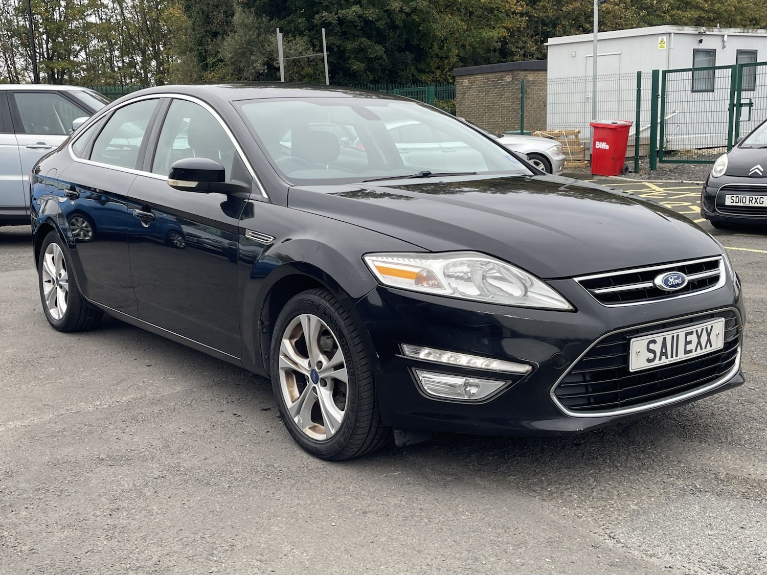 Used Ford Mondeo 2011 for sale - 76237197: Photo 2