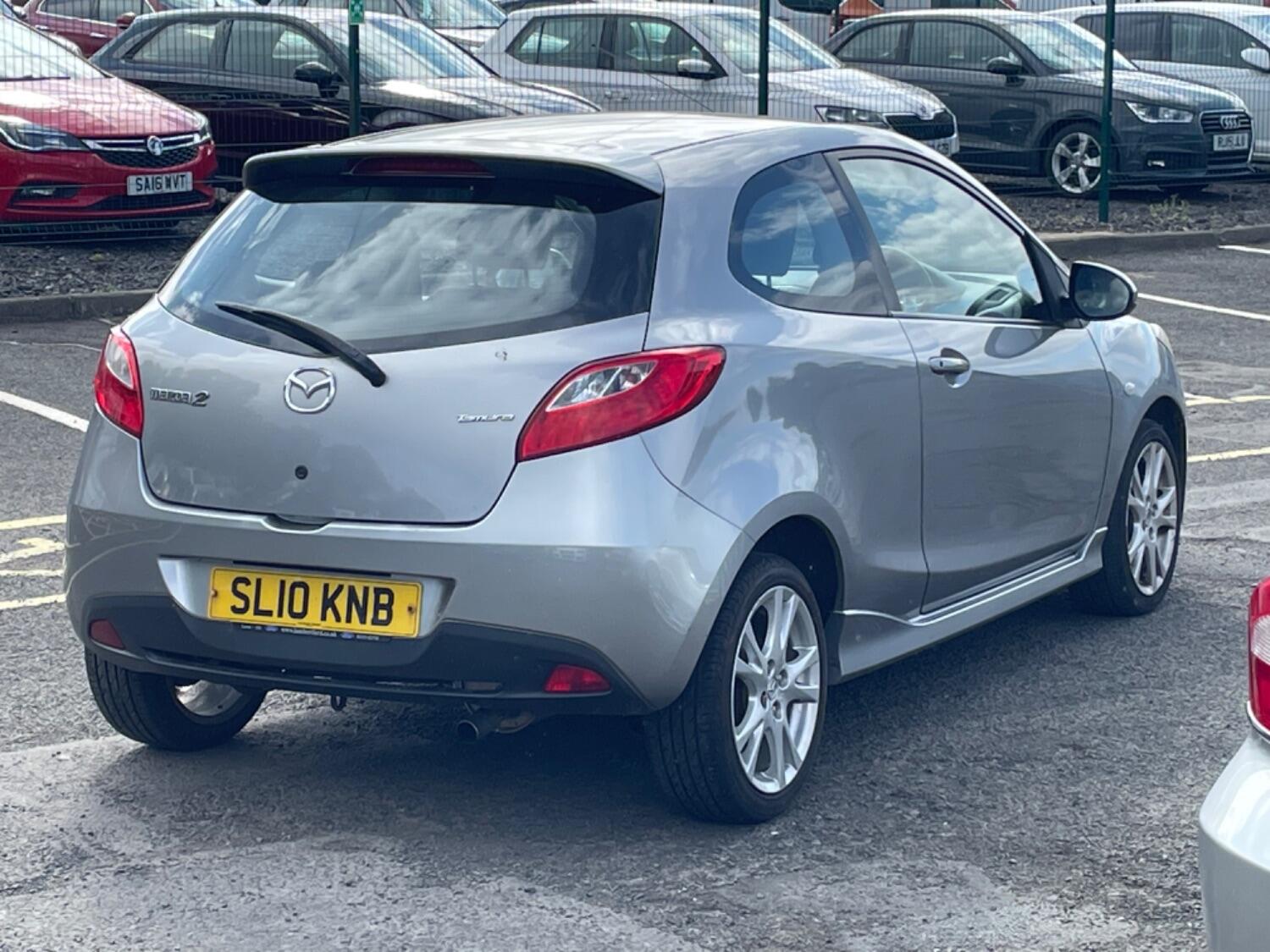 Used Mazda Mazda2 2010 for sale - 77464815: Photo 3