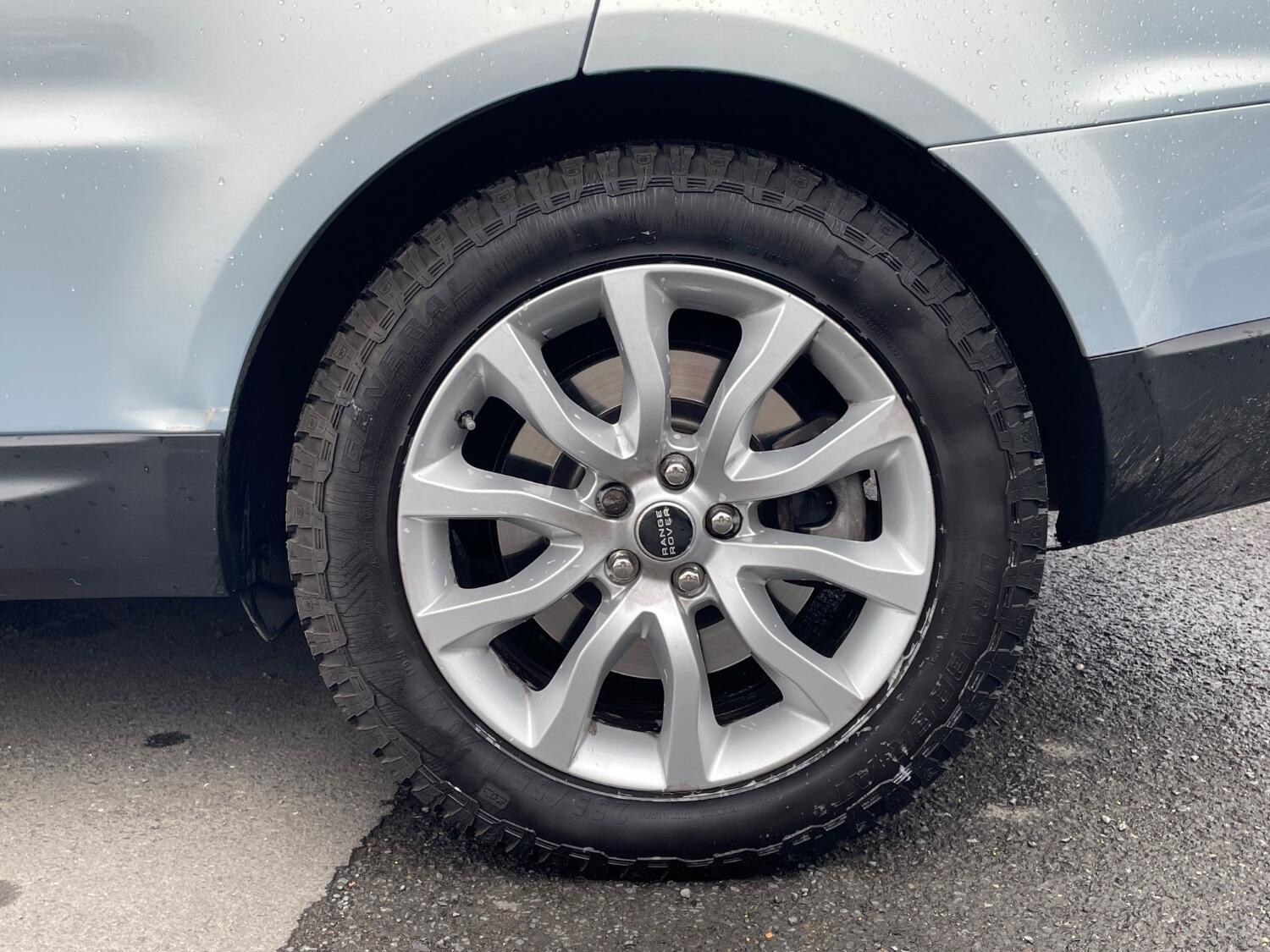 Used Land Rover Range Rover Sport 2015 for sale - 76769319: Photo 9