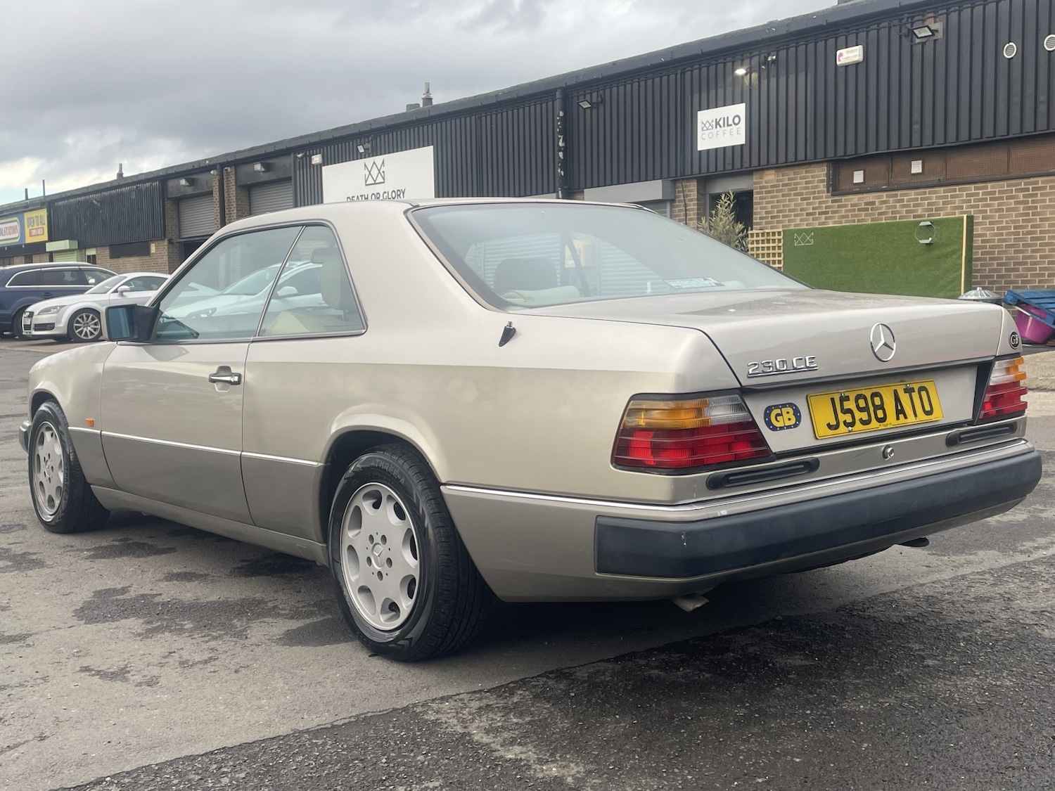 Used Mercedes-Benz 230 1991 for sale - 76794056: Photo 12