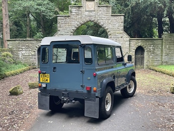 Used Land Rover Defender 90 1988 for sale - 79060140: Photo