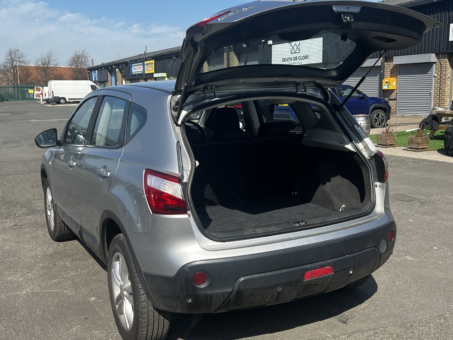 Used Nissan Qashqai 2011 for sale - 78168910: Photo 14