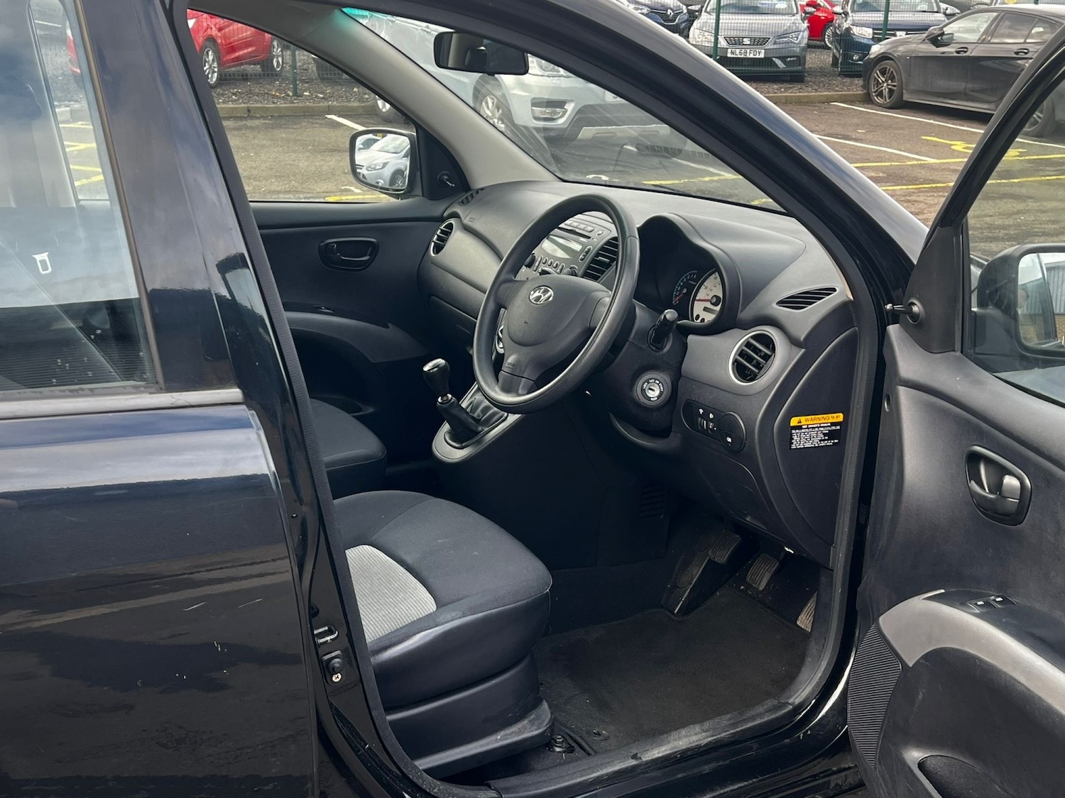 Used Hyundai i10 2010 for sale - 77595426: Photo 6