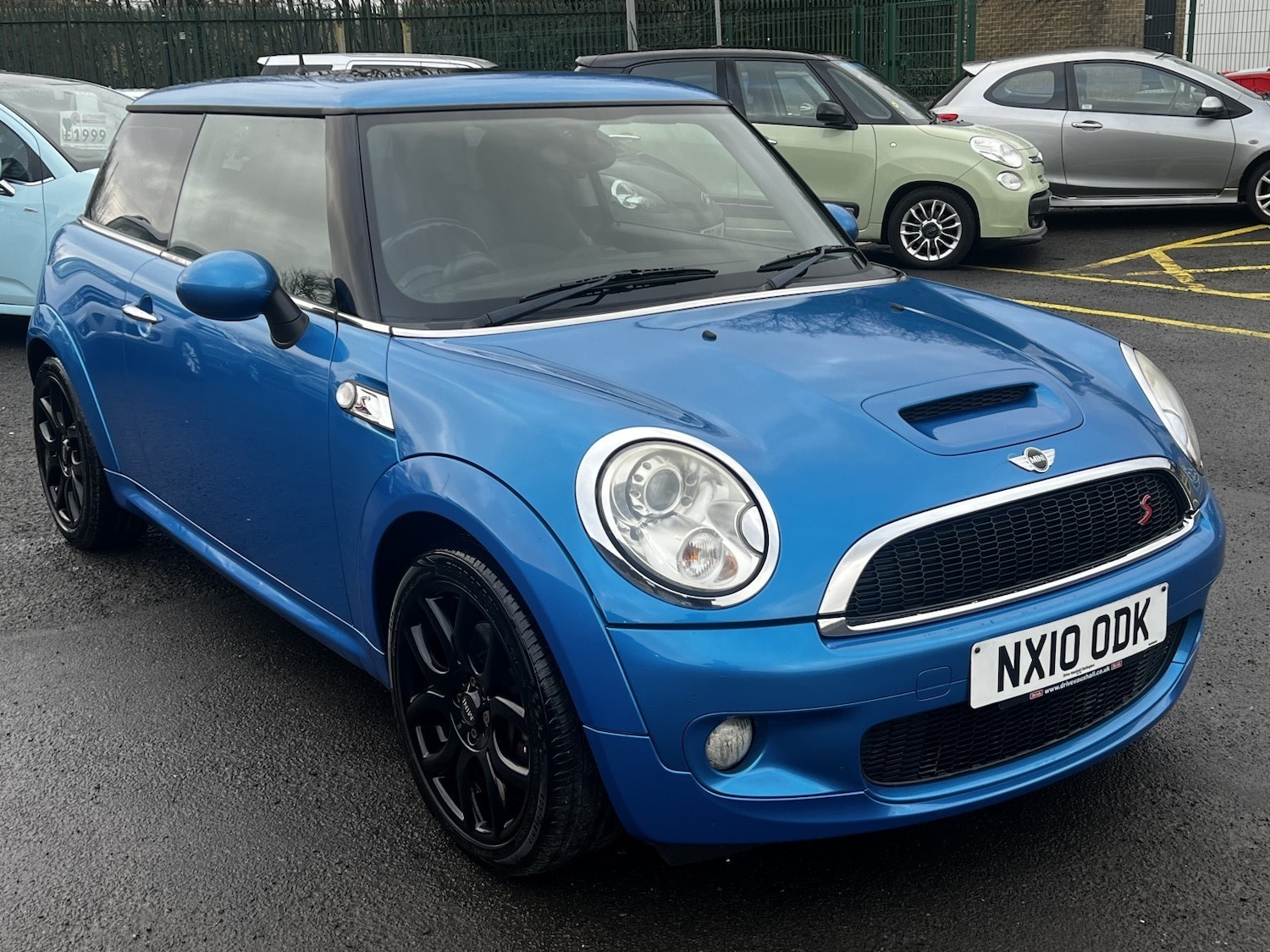 Used MINI Hatch 2010 for sale - 77494847: Photo 2