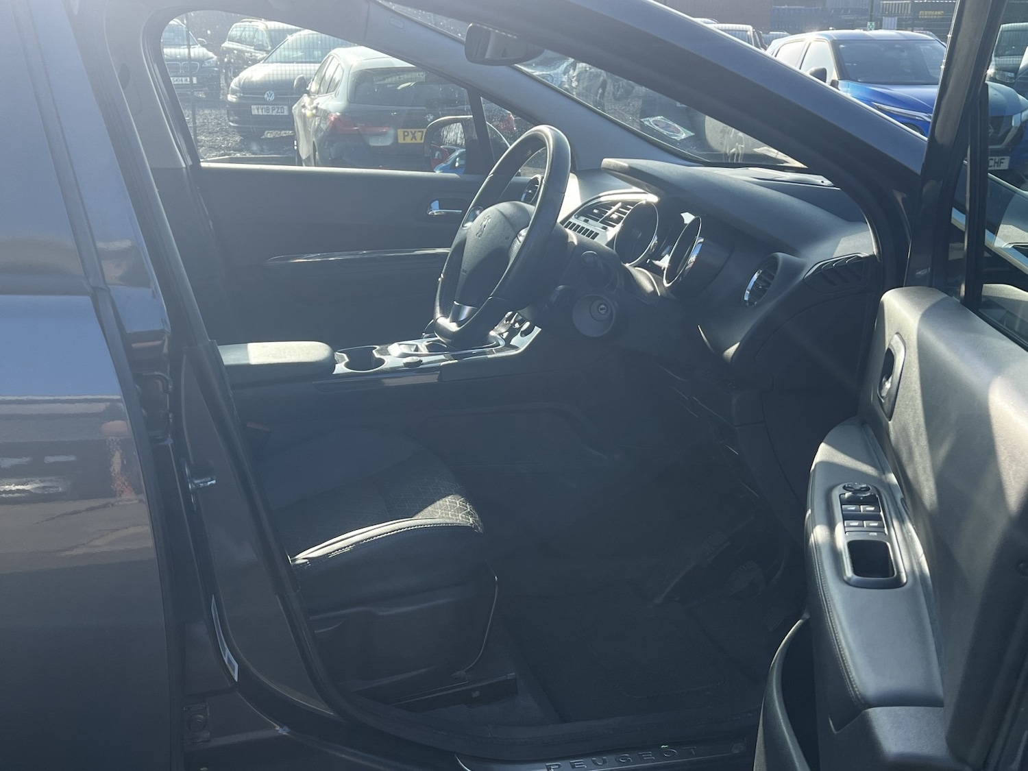 Used Peugeot 3008 2015 for sale - 77766328: Photo 5