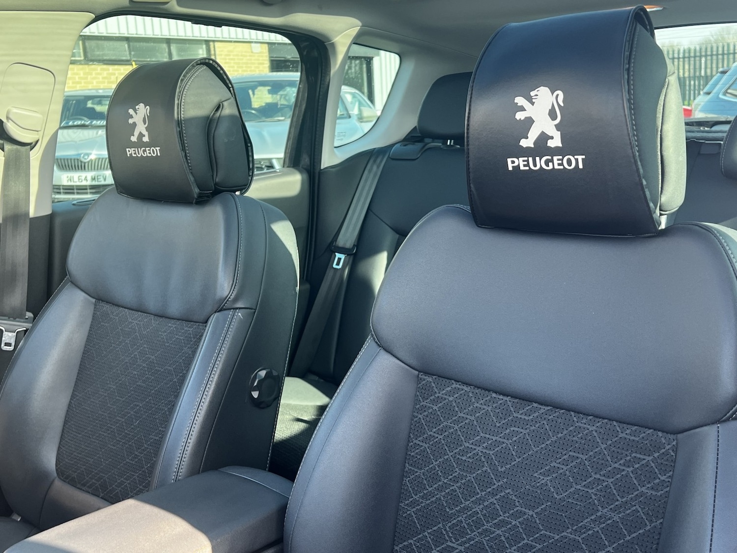 Used Peugeot 3008 2015 for sale - 77766328: Photo 9