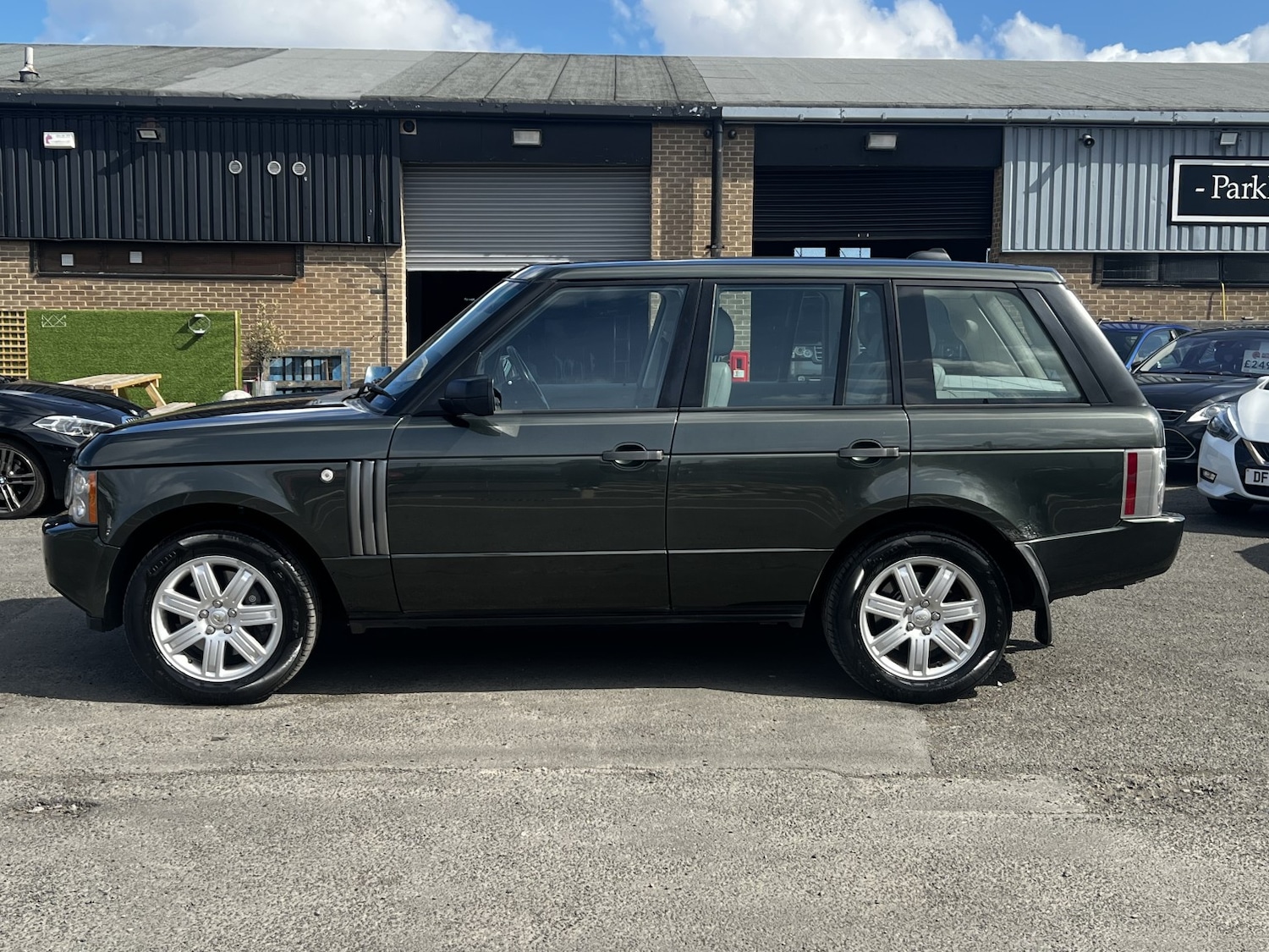 Used Land Rover Range Rover 2008 for sale - 78198000: Photo 2