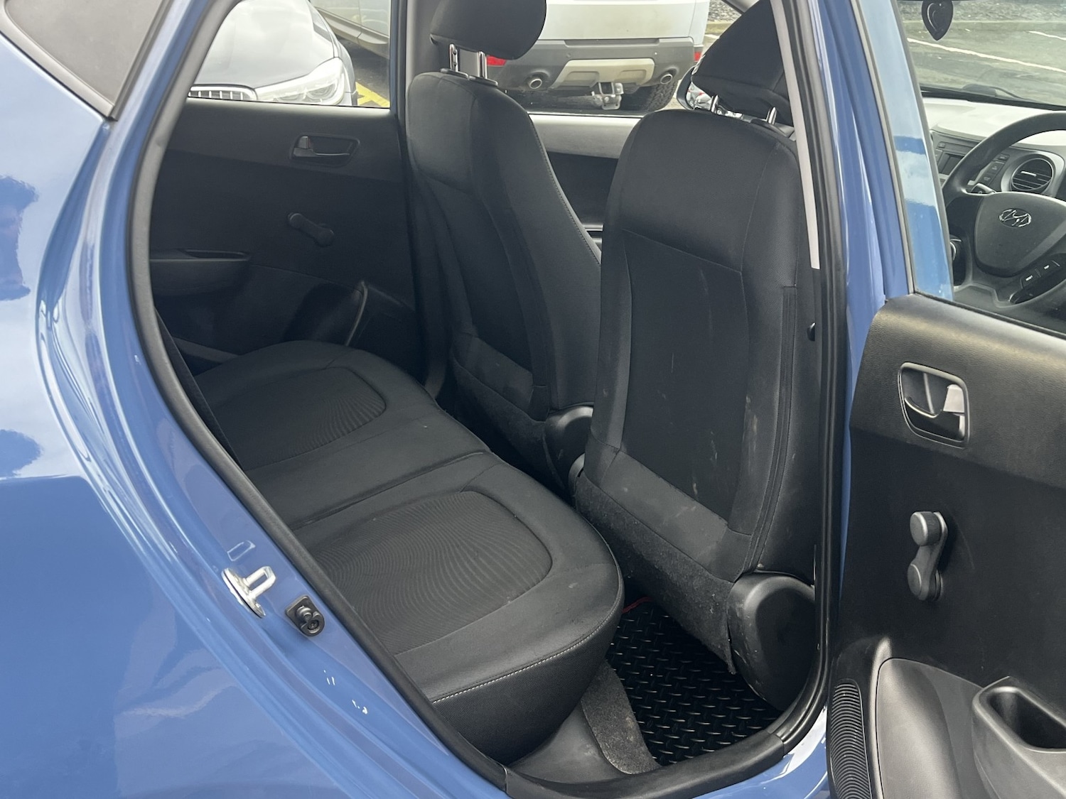 Used Hyundai i10 2017 for sale - 77668478: Photo 10