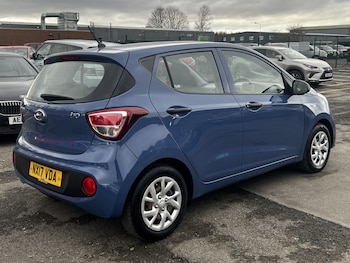 Used Hyundai i10 2017 for sale - 77668478: Photo