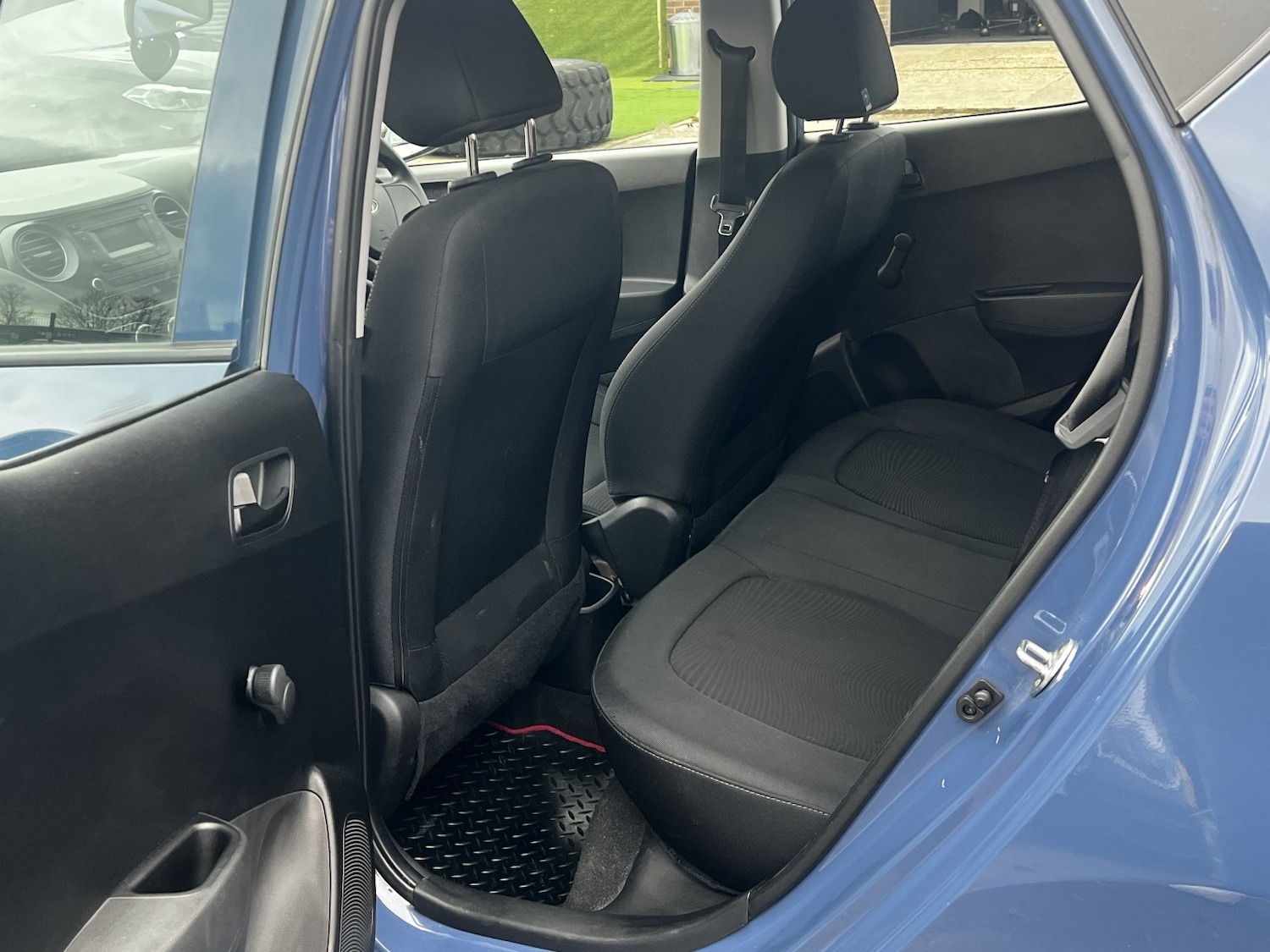 Used Hyundai i10 2017 for sale - 77668478: Photo 9