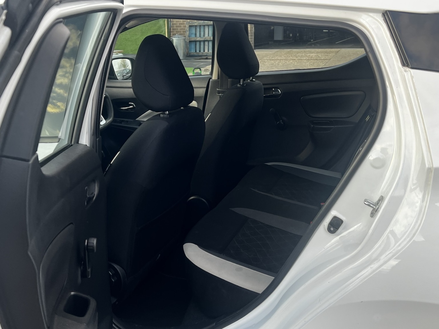 Used Nissan Micra 2018 for sale - 78045564: Photo 13