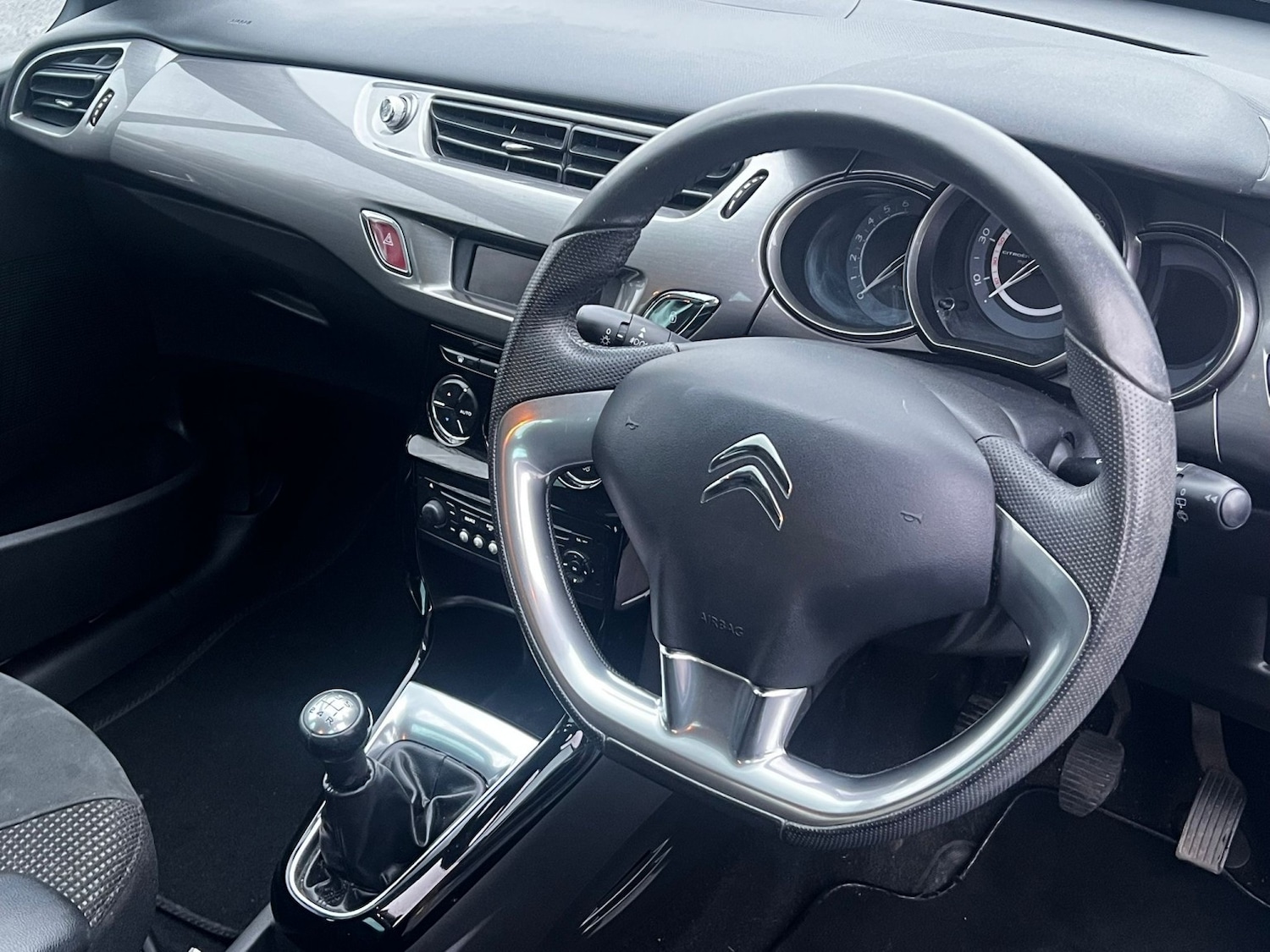 Used Citroen C3 2010 for sale - 77438253: Photo 6