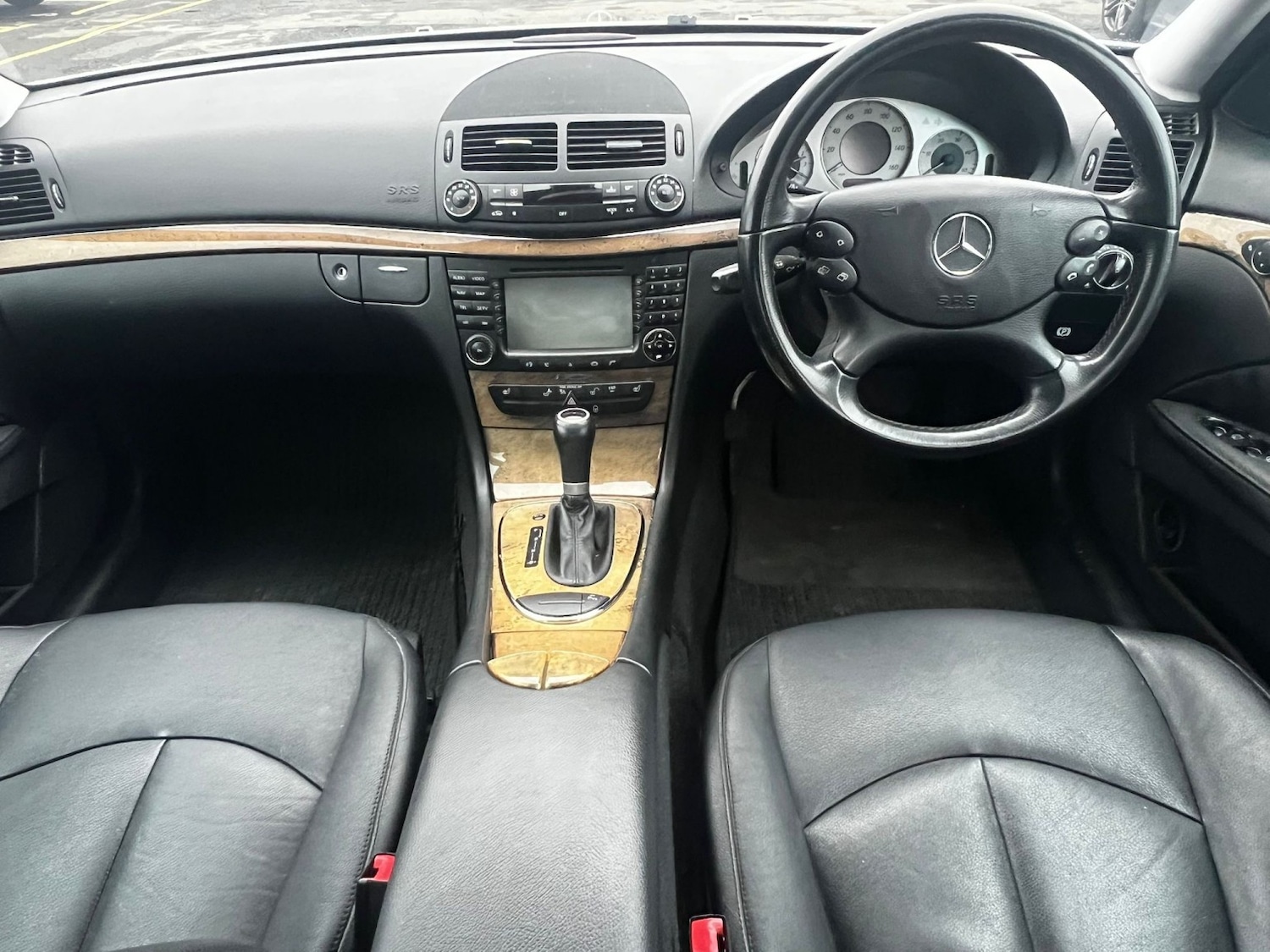 Used Mercedes-Benz E Class 2009 for sale - 77289189: Photo 5