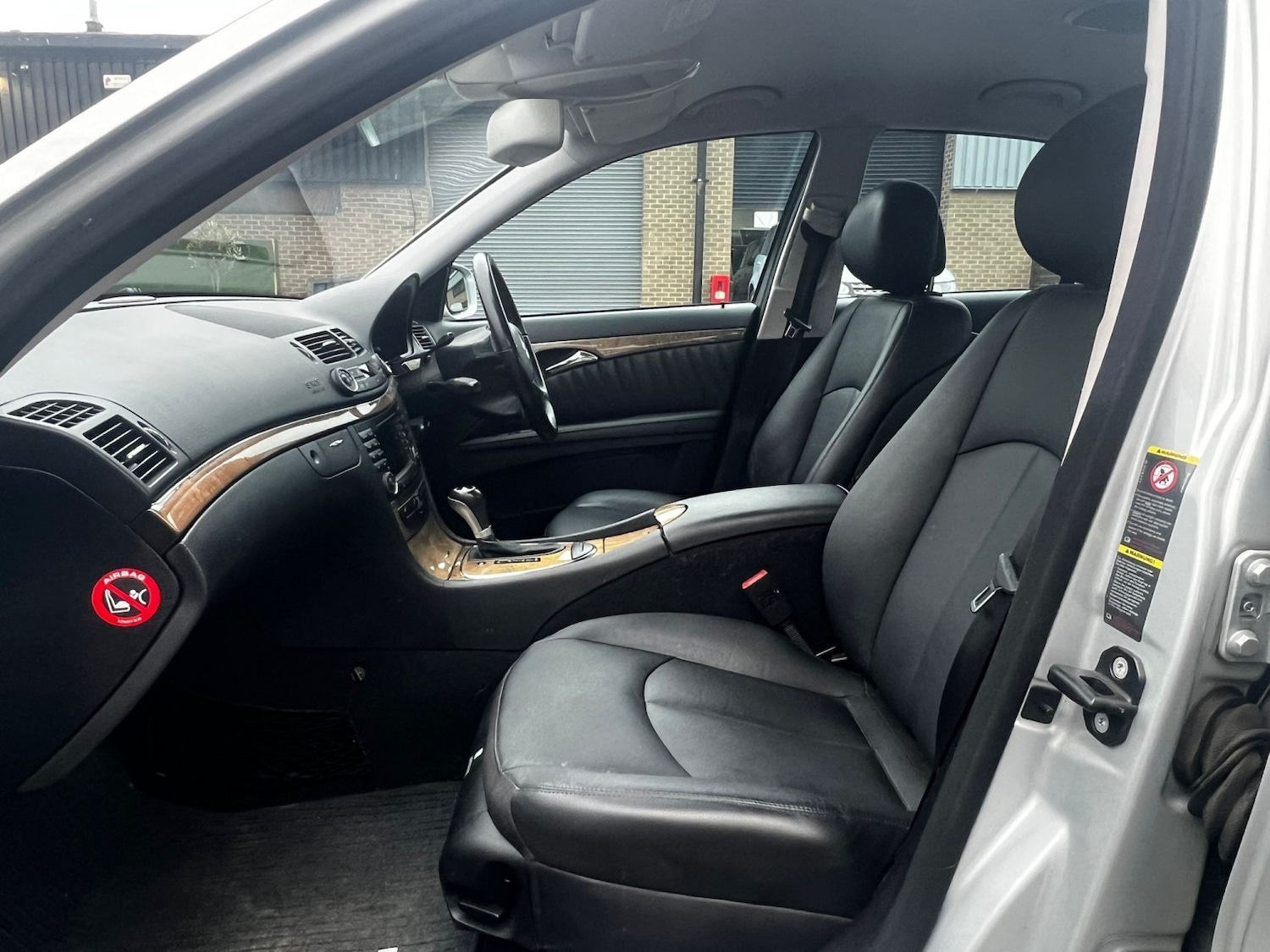 Used Mercedes-Benz E Class 2009 for sale - 77289189: Photo 7