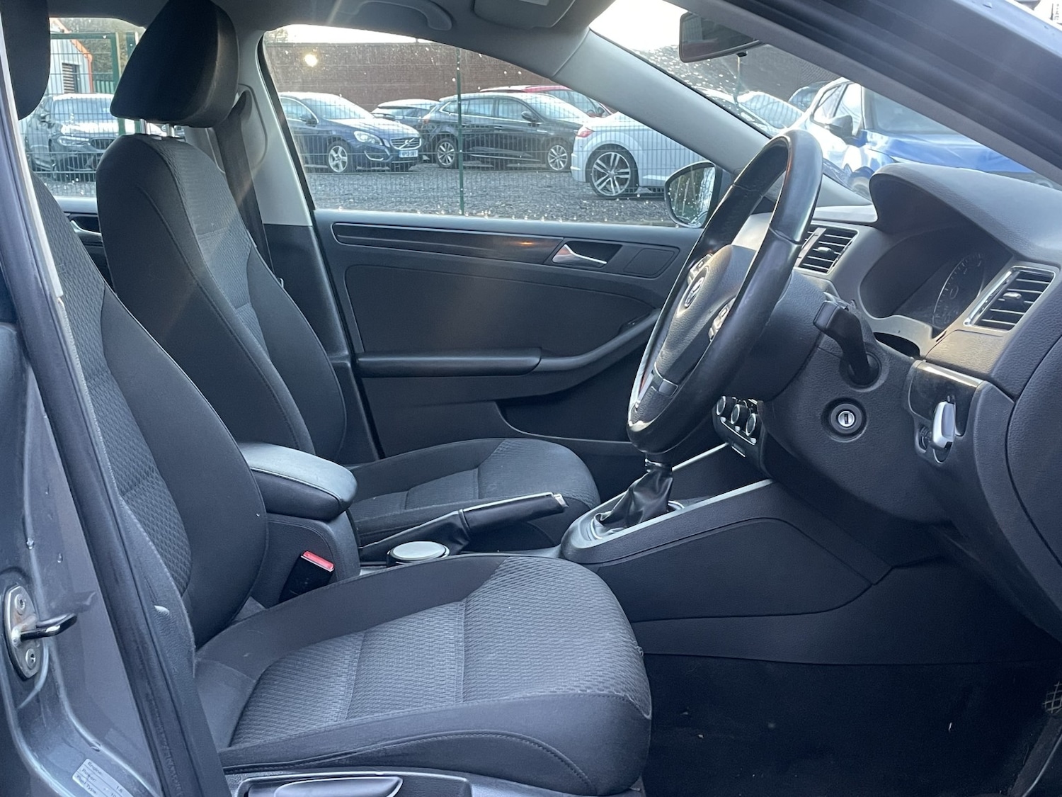 Used Volkswagen Jetta 2013 for sale - 76687123: Photo 5