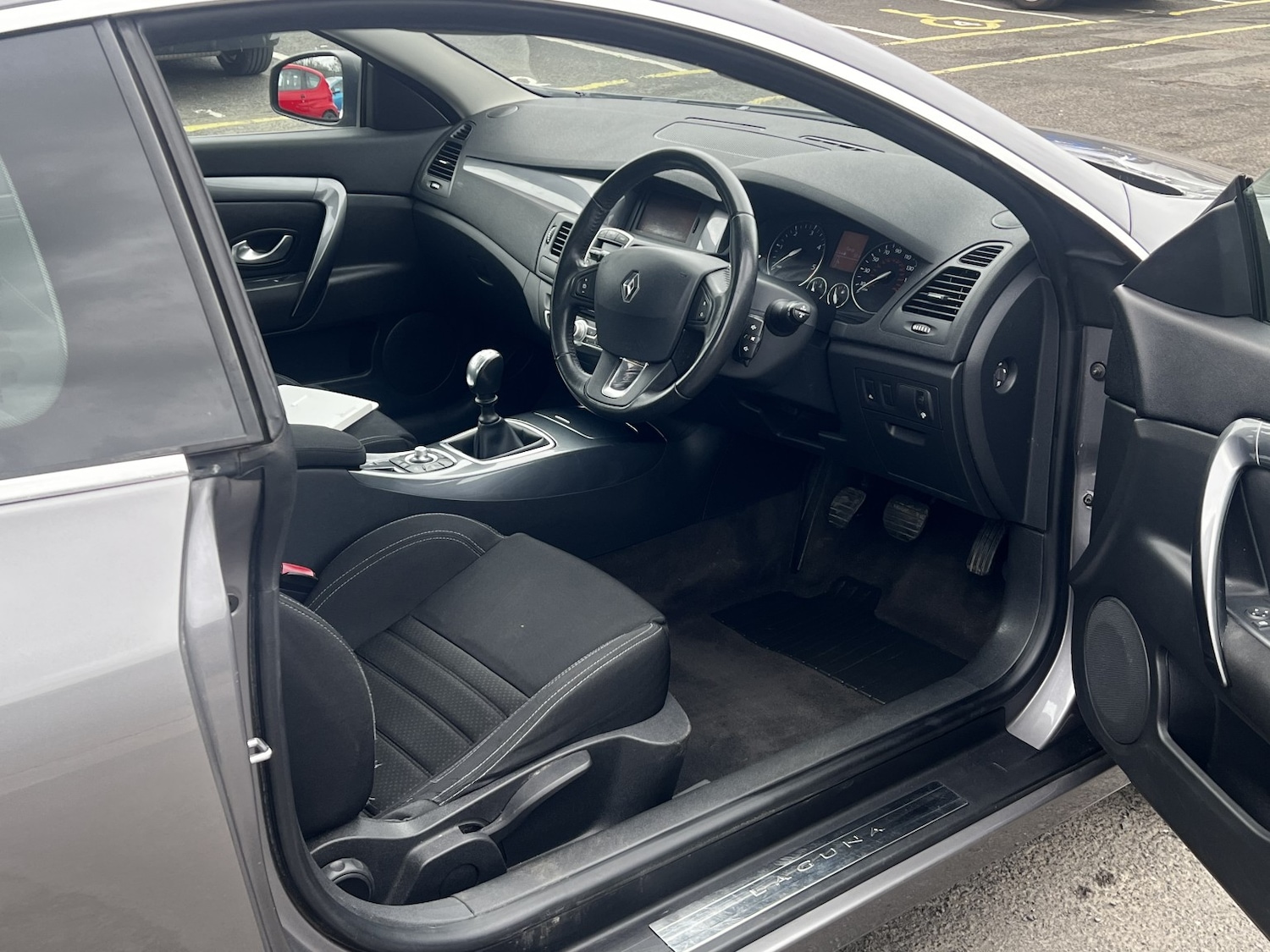 Used Renault Laguna 2010 for sale - 77906608: Photo 5