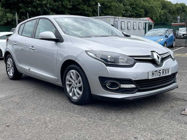 Used Renault Megane 2015 for sale - 74949607: Photo 2