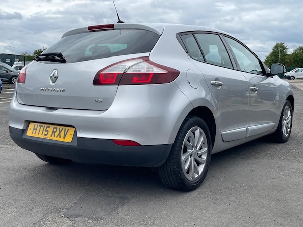 Used Renault Megane 2015 for sale - 74949607: Photo 3